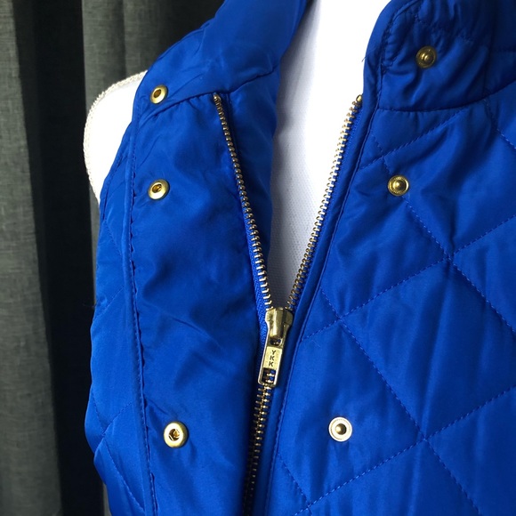 3 for $15- Crown & Ivy Puffer Vest - Picture 7 of 8